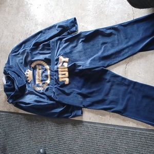 Juicy couture 2 piece set pants and sweatshirt